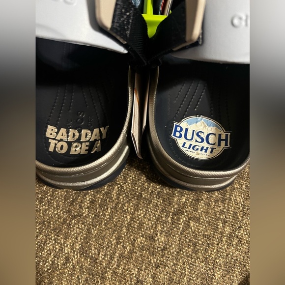 NWT Men’s Crocs Busch Light All Terrain Clogs - Picture 7 of 10